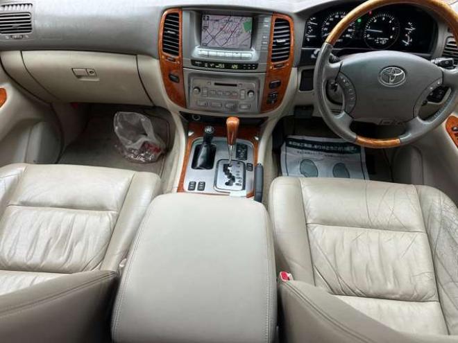 ランドクルーザー100 4.2 VXリミテッド Gセレクション ディーゼルターボ 4WD　ハイトコントロール　ヒッチメンバー　純正ナビ　バックカメラ　ベージュ革シート　シートヒーター　ETC　パワーウィンドウ　パワステ　サンルーフ　キーレスエントリー 4200
