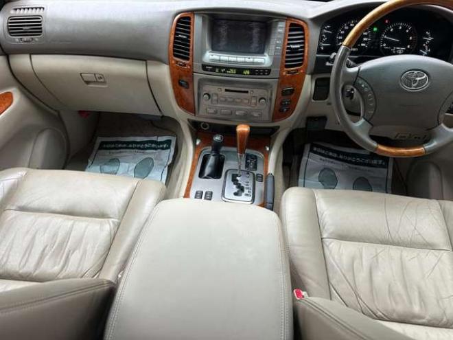 ランドクルーザー100 4.2 VXリミテッド Gセレクション ディーゼルターボ 4WD　ハイトコントロール　ヒッチメンバー　純正ナビ　バックカメラ　ベージュ革シート　シートヒーター　ETC　パワーウィンドウ　パワステ　サンルーフ　キーレスエントリー 4200