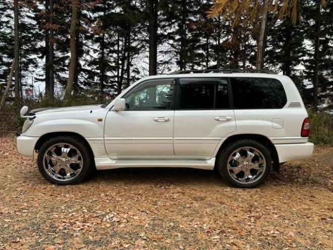 ランドクルーザー100 4.2 VXリミテッド Gセレクション ディーゼルターボ 4WD　ハイトコントロール　ヒッチメンバー　純正ナビ　バックカメラ　ベージュ革シート　シートヒーター　ETC　パワーウィンドウ　パワステ　サンルーフ　キーレスエントリー 4200
