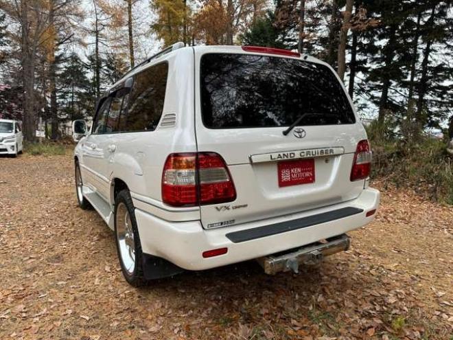 ランドクルーザー100 4.2 VXリミテッド Gセレクション ディーゼルターボ 4WD　ハイトコントロール　ヒッチメンバー　純正ナビ　バックカメラ　ベージュ革シート　シートヒーター　ETC　パワーウィンドウ　パワステ　サンルーフ　キーレスエントリー 4200