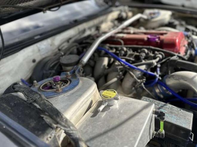 シルビア2.0 K’sクラブセレクション　ターボ　社外アルミ　外エアロ　社外ハンドル　パワステ　パワーウィンドウ　社外LSDデフ　社外インタークーラー　社外タコ足　S14タービン　全塗装済 2WD 2000