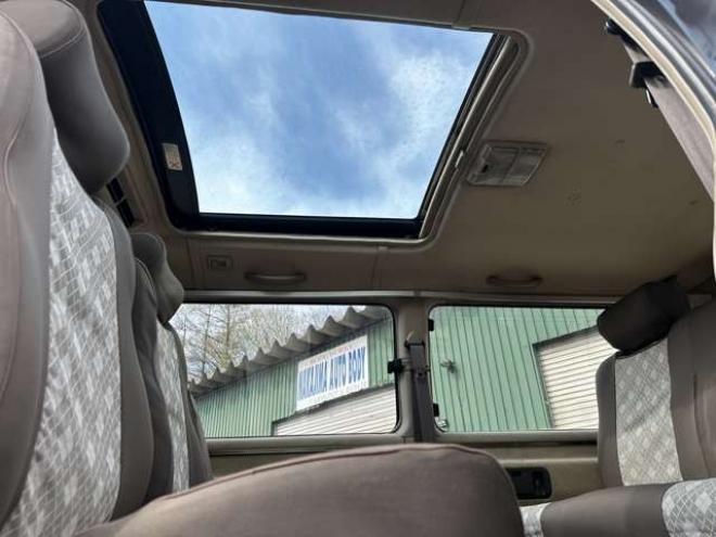 キャラバン3.0 リムジン　ワンオーナー/社外AW/クルコン/サンルーフ 2WD 3000