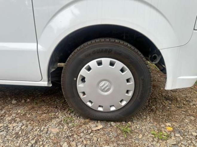 エブリィジョイン ハイルーフ 4WD　ポップアップルーフ　FFヒーター　サブバッテリー　700Wインバータリアヒーター　シンク　給水タンク　テーブル　禁煙車　パワステ　パワーウィンドウ　キーレス 660