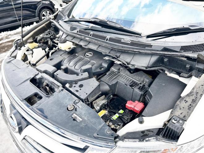 エルグランド2.5 250ハイウェイスター 4WD ローンが不安な方＜優遇ローン＞ 寒冷地仕様　純正ナビ　後席モニター　バックカメラ　両側パワースライド 4WD 2500 5Dr