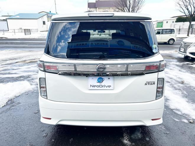 エルグランド2.5 250ハイウェイスター 4WD ローンが不安な方＜優遇ローン＞ 寒冷地仕様　純正ナビ　後席モニター　バックカメラ　両側パワースライド 4WD 2500 5Dr