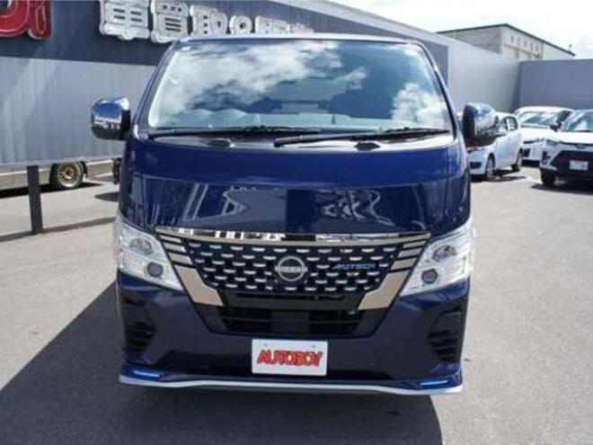 キャラバン2.4 AUTECH エクステリア セレクション ロングボディ ディーゼルターボ 4WD　エクステリアセレクション4WD　Bodyline新作17インチAW&薄型オーバーフェンダー&ベッドキットTYPE2　ヨコハマPARADA215/60R17 登録済未使用車 2400