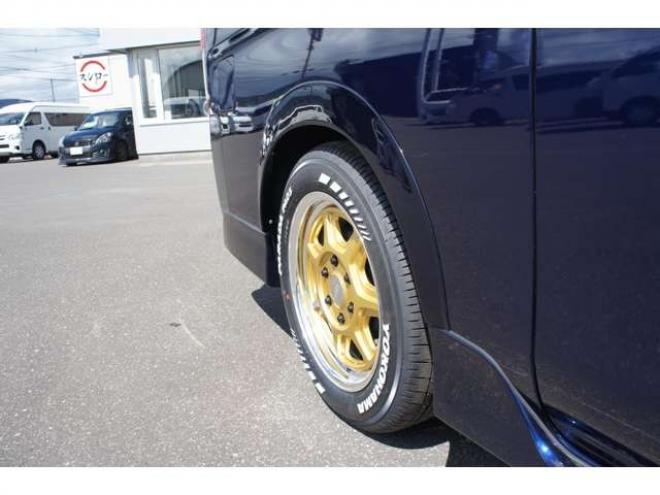 キャラバン2.4 AUTECH エクステリア セレクション ロングボディ ディーゼルターボ 4WD　エクステリアセレクション4WD　Bodyline新作17インチAW&薄型オーバーフェンダー&ベッドキットTYPE2　ヨコハマPARADA215/60R17 登録済未使用車 2400