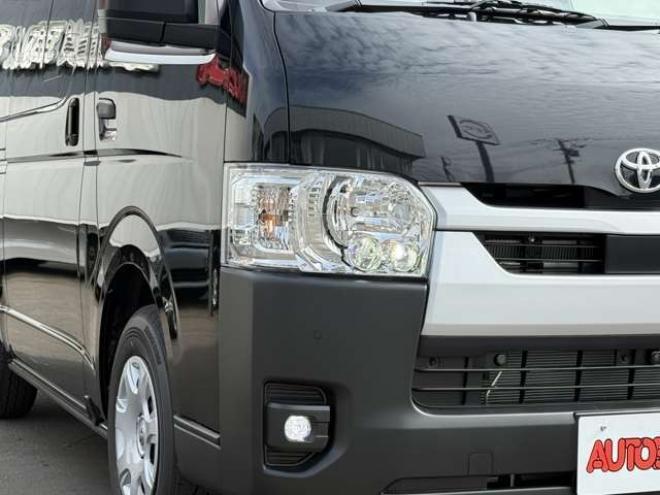 ハイエースバン2.8 DX ロング ディーゼルターボ 4WD　登録未使用車　寒冷地仕様　パノラミックビューモニター　デジタインナーミラー　LEDヘッドランプ　電動格納ミラーヒータ付　リアAC　リアヒーター　スライドドアイージークローザー　バックドアイージークローザー 登録済未使用車 2800