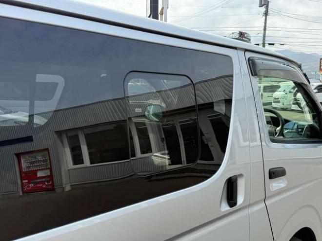 ハイエースバン2.8 DX ロング ディーゼルターボ 4WD　寒冷地仕様　415COBRA　丸目ヘッドライトキット　サファイアフロントリップスポイラー　ENCB16インチアルミ　トーヨーオープンカントリー　リアヒーター　リアエアコン 2800