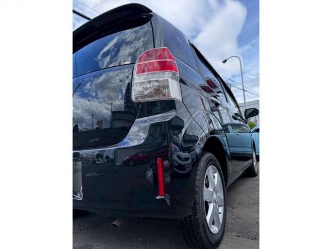 スペイド1.5 G 4WD　トヨタセーフティセンス　プッシュスタート　ナビ　バックカメラ　フルセグTV シートヒーター　ステアリングヒーター　ワイパーデアイサー　パワースライドドア 1500