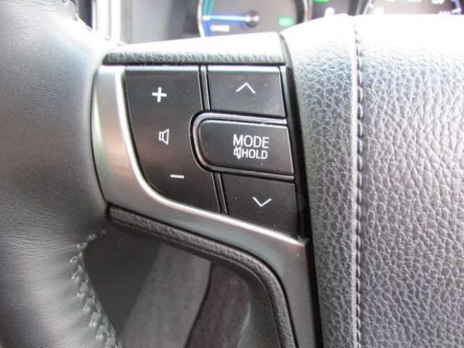 マジェスタ2.5 Four 4WD　プリクラッシュセーフティー/純正ナビ/フルセグTV/バックカメラ/LEDヘッドライト/ビルトインETC/全席シートヒーター/パワーシート/グリップヒーター/レーダークルーズコントロール 2500