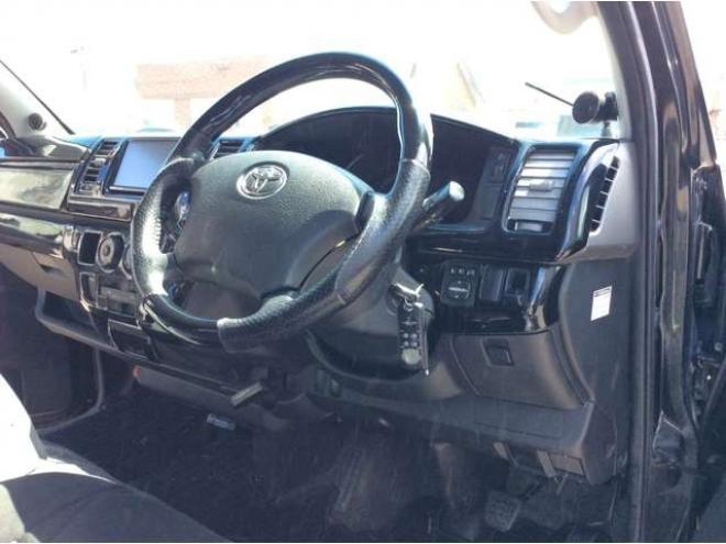 ハイエースバン3.0 スーパーGL ロング ディーゼルターボ 4WD　リアヒーター　キーレス　バックカメラ 3000