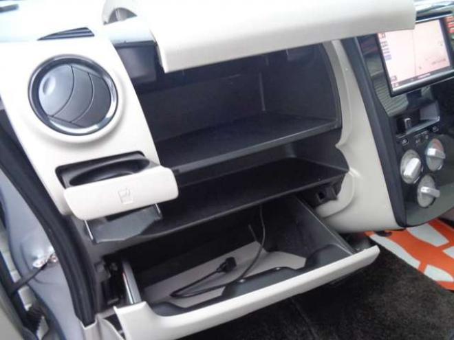 デイズS 4WD　純正ナビ　フルセグ　キーレス 660