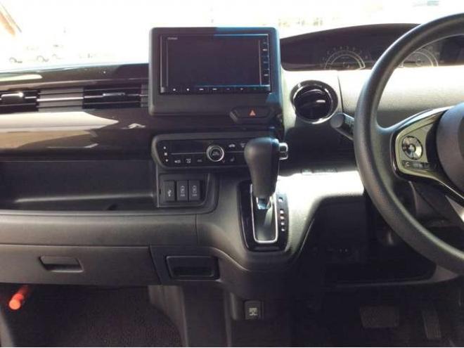 N-BOXカスタム 660 G EX ホンダセンシング 4WD　パワスラ　シートヒーター　スマートキー　プッシュスタート　クルーズコントロール　ホンダ純正ナビ　バックカメラ　電動格納ミラー　横滑り防止装置　車線逸脱防止　衝突被害軽減システム　オートライト　ETC 660