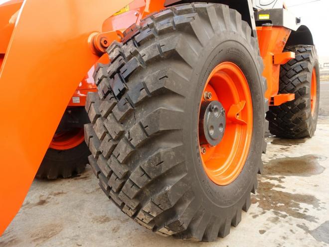 ホイールローダ日立 　ZW80S-5B　バケット容量0.9m3