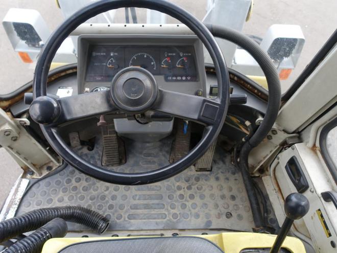 ホイールローダコマツ WA40-3　バケット容量0.5m3　