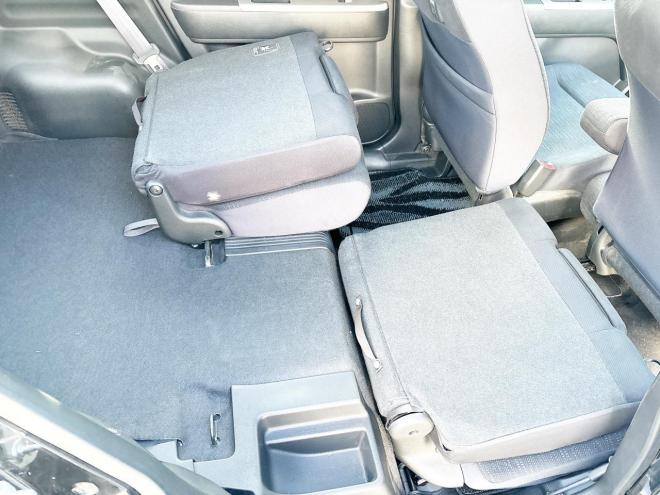 ゼストスパーク660Wターボ 4WD　ローンが不安な方＜優遇ローン＞本州仕入　社外ナビ　フルセグTV 