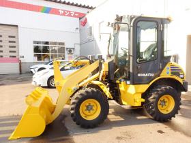 ホイールローダ　コマツ WA30-6　バケット容量0.4m3
