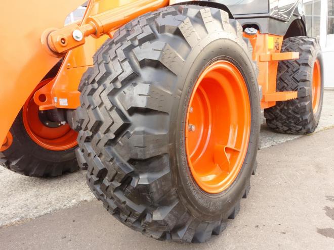 ホイールローダ日立 ZW50-5B  バケット容量0.6m3