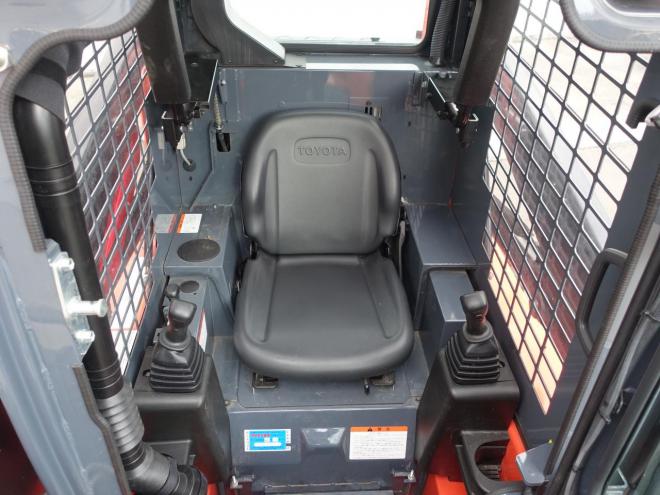 スキッドステアローダトヨタ 5SDKL６　バケット容量0.28m3 