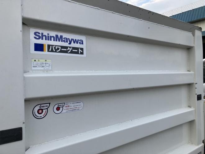 トヨエース4WD　平ボディ　パワーゲート付 