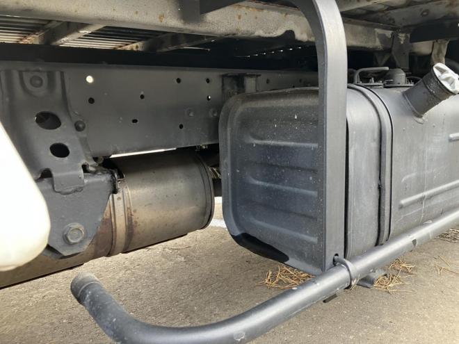 トヨエース4WD　平ボディ　パワーゲート付 