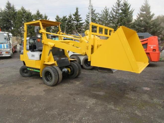 フォークリフトTCMショベルローダー　SD10Z6