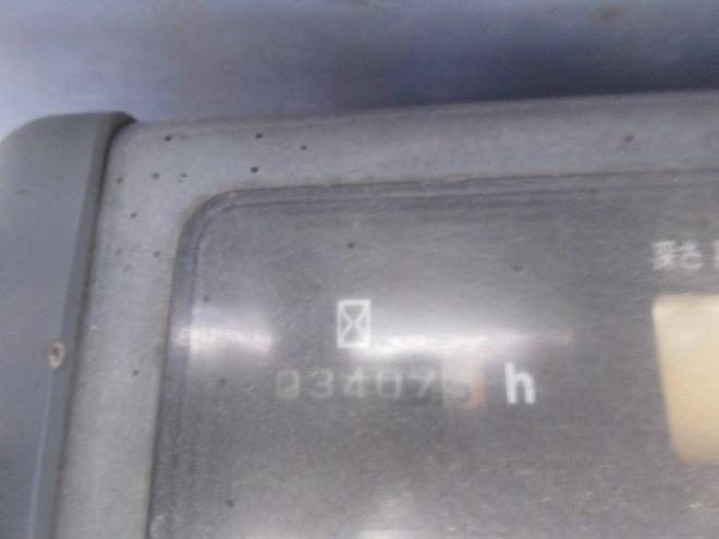 バックホーコマツPC28UU-2E