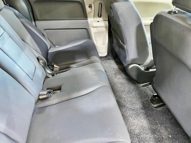 フリード1.5フレックスFパッケージ 4WD 5年保証 ナビ Bカメ 夏冬タイヤ 寒冷地仕様 禁煙 車検整備2年付