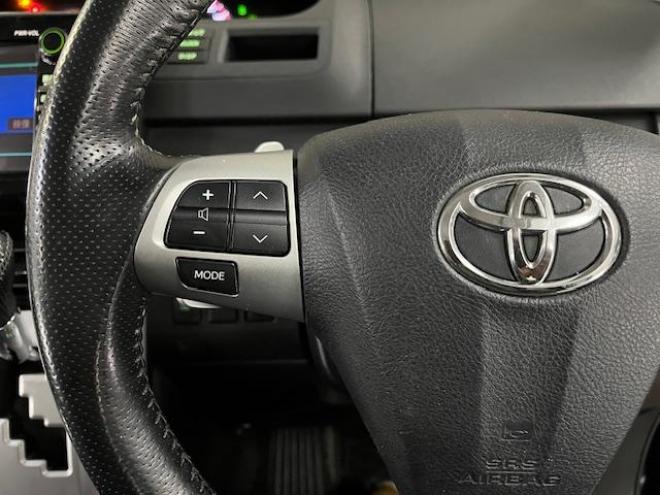 ヴォクシーＺＳ　本州仕入　ワンオーナー　禁煙車　ＷＡＫＯＳバリアスコーティング済　社外１６インチＡＷ　社外１５ＡＷ＋スタッドレスタイヤ付　パワースライドドア　純正ナビ　バックカメラ　ＰＵＳＨスタート　スマートキー　パドルシフト　ＨＩＤヘッドライト　ＡＣ１００Ｖ電源　タイミングチェーン　ＥＴＣ 4WD 2000 5Dr