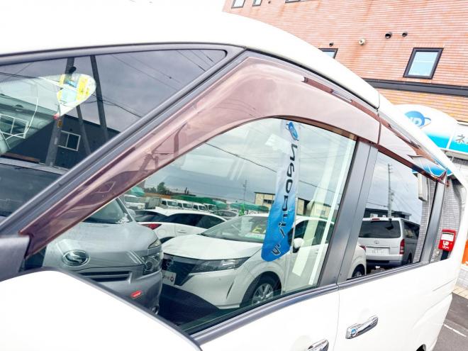 セレナ2.0Hスター Vエアロセレクション 4WD　ローンが不安な方＜優遇ローン＞　本州仕入　寒冷地仕様　エアロ　社外SDナビ　フルセグTV　両側パワースライド 4WD 2000 5Dr