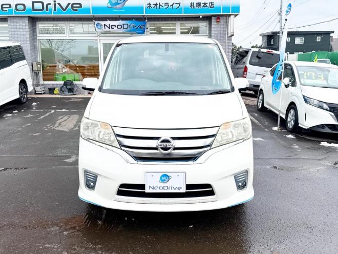 セレナ2.0Hスター Vエアロセレクション 4WD　ローンが不安な方＜優遇ローン＞　本州仕入　寒冷地仕様　エアロ　社外SDナビ　フルセグTV　両側パワースライド 4WD 2000 5Dr