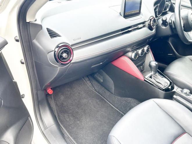 CX-31.5DT XDツーリング 4WD　ローンが不安な方＜優遇ローン＞本州仕入　革シート　純正ナビ　フルセグTV　バックカメラ　ローダウン　軽減ブレーキ 4WD 1500 5Dr