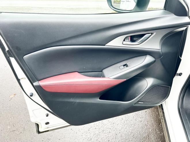 CX-31.5DT XDツーリング 4WD　ローンが不安な方＜優遇ローン＞本州仕入　革シート　純正ナビ　フルセグTV　バックカメラ　ローダウン　軽減ブレーキ 4WD 1500 5Dr