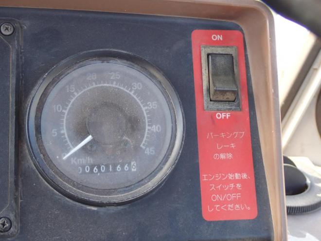 ホイールローダLX120　ワンタッチマルチプラウ＆バケット　恵庭ヤード