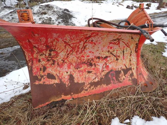 ホイールローダLX120　ワンタッチマルチプラウ＆バケット　恵庭ヤード