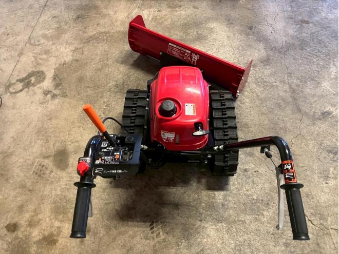 除雪機お手頃現状販売　除雪機　SB800！可変ブレード！ゴムスクレーパー！新潟店在庫に付き、お取り寄せになります！