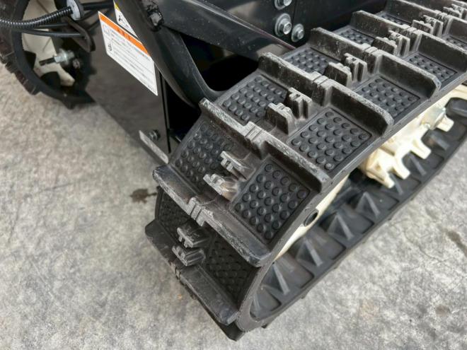 除雪機お手頃現状販売　除雪機　SB800！可変ブレード！ゴムスクレーパー！