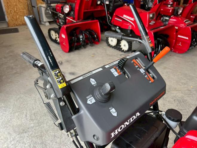 除雪機ホンダ　HSS970ｎ！41.5HR！