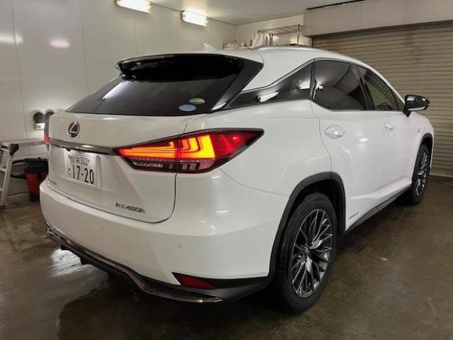 レクサスＲＸ４５０ｈ　Ｆスポーツ　本州仕入　レクサスセーフティセンス　寒冷地仕様　禁煙車　マークレビンソンプレミアム　ヘッドアップディスプレイ　純正２０インチＡＷ　純正１８ＡＷ＋スタッドレスタイヤ付　　電動パノラマルーフ　純正フレアレッドレザーシート　純正ナビ（フルセグ地デジ　Ｂｌｕｅｔｏｏｔｈ対応）＋バックカメラ＋全方位カメラ　パワーバックドア　プリクラッシュセーフティ　レーダークルーズコントロール　シートヒーター　前後ドラレコ　ステアリングヒーター　両席パワーシート　ＥＴＣ 4WD 3500 5Dr