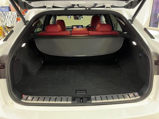 レクサスＲＸ４５０ｈ　Ｆスポーツ　本州仕入　レクサスセーフティセンス　寒冷地仕様　禁煙車　マークレビンソンプレミアム　ヘッドアップディスプレイ　純正２０インチＡＷ　純正１８ＡＷ＋スタッドレスタイヤ付　　電動パノラマルーフ　純正フレアレッドレザーシート　純正ナビ（フルセグ地デジ　Ｂｌｕｅｔｏｏｔｈ対応）＋バックカメラ＋全方位カメラ　パワーバックドア　プリクラッシュセーフティ　レーダークルーズコントロール　シートヒーター　前後ドラレコ　ステアリングヒーター　両席パワーシート　ＥＴＣ 4WD 3500 5Dr