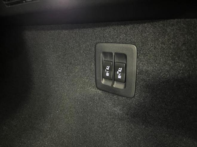 レクサスＲＸ４５０ｈ　Ｆスポーツ　本州仕入　レクサスセーフティセンス　寒冷地仕様　禁煙車　マークレビンソンプレミアム　ヘッドアップディスプレイ　純正２０インチＡＷ　純正１８ＡＷ＋スタッドレスタイヤ付　　電動パノラマルーフ　純正フレアレッドレザーシート　純正ナビ（フルセグ地デジ　Ｂｌｕｅｔｏｏｔｈ対応）＋バックカメラ＋全方位カメラ　パワーバックドア　プリクラッシュセーフティ　レーダークルーズコントロール　シートヒーター　前後ドラレコ　ステアリングヒーター　両席パワーシート　ＥＴＣ 4WD 3500 5Dr