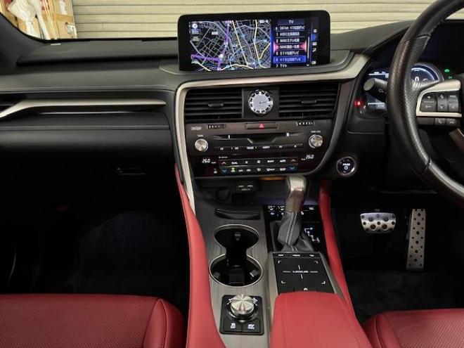 レクサスＲＸ４５０ｈ　Ｆスポーツ　本州仕入　レクサスセーフティセンス　寒冷地仕様　禁煙車　マークレビンソンプレミアム　ヘッドアップディスプレイ　純正２０インチＡＷ　純正１８ＡＷ＋スタッドレスタイヤ付　　電動パノラマルーフ　純正フレアレッドレザーシート　純正ナビ（フルセグ地デジ　Ｂｌｕｅｔｏｏｔｈ対応）＋バックカメラ＋全方位カメラ　パワーバックドア　プリクラッシュセーフティ　レーダークルーズコントロール　シートヒーター　前後ドラレコ　ステアリングヒーター　両席パワーシート　ＥＴＣ 4WD 3500 5Dr