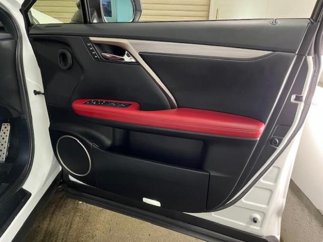 レクサスＲＸ４５０ｈ　Ｆスポーツ　本州仕入　レクサスセーフティセンス　寒冷地仕様　禁煙車　マークレビンソンプレミアム　ヘッドアップディスプレイ　純正２０インチＡＷ　純正１８ＡＷ＋スタッドレスタイヤ付　　電動パノラマルーフ　純正フレアレッドレザーシート　純正ナビ（フルセグ地デジ　Ｂｌｕｅｔｏｏｔｈ対応）＋バックカメラ＋全方位カメラ　パワーバックドア　プリクラッシュセーフティ　レーダークルーズコントロール　シートヒーター　前後ドラレコ　ステアリングヒーター　両席パワーシート　ＥＴＣ 4WD 3500 5Dr