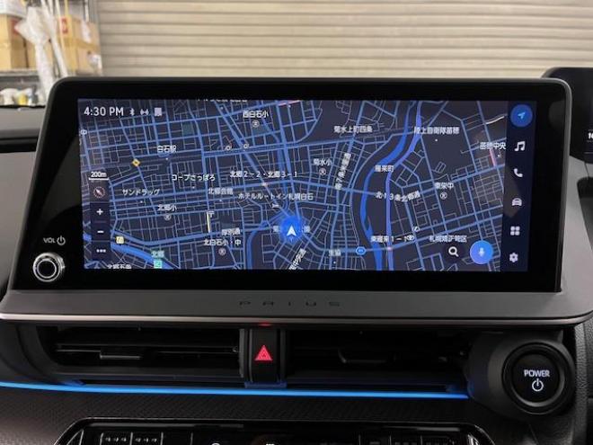 プリウスＺ　ワンオーナー　トヨタセーフティセンス　寒冷地仕様　禁煙車　純正１９インチＡＷ　社外１７ＡＷ＋スタッドレスタイヤ付　　純正ブラックレザーシート　純正ナビ（フルセグ地デジ　Ｂｌｕｅｔｏｏｔｈ対応）＋バックカメラ＋全方位カメラ　パワーバックドア　プリクラッシュセーフティ　レーダークルーズコントロール　純正エンジンスターター　シートヒーター＆クーラー　ドラレコ　ステアリングヒーター　パワーシート　ＥＴＣ 4WD 2000 4Dr