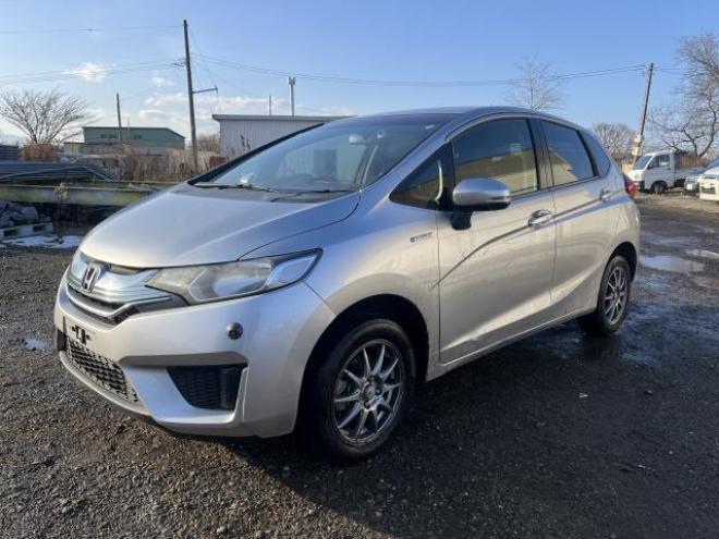 フィットハイブリッド1.5Fパッケージ 4WD 1500 5Dr