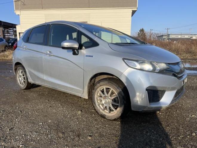 フィットハイブリッド1.5Fパッケージ 4WD 1500 5Dr