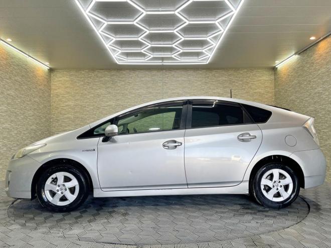 プリウス1.8S 5年保証 スマキー ナビ 寒冷地仕様 禁煙 車検整備2年付 修復歴無