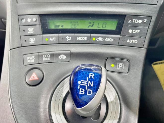 プリウス1.8S 5年保証 スマキー ナビ 寒冷地仕様 禁煙 車検整備2年付 修復歴無