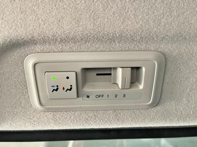 ステップワゴン2.0スパーダS 4WD 5年保証 パワスラ ナビTV Bカメ ETC 寒冷地仕様 禁煙 車検整備2年付 修復歴無